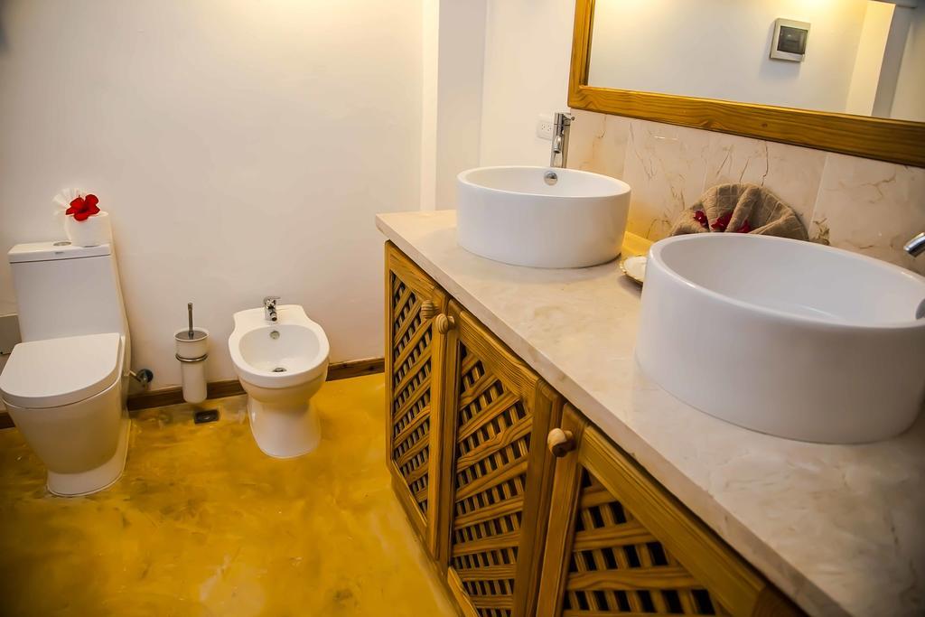 Jasmine La Playita - Ocean Front Apartment Las Galeras Exterior photo