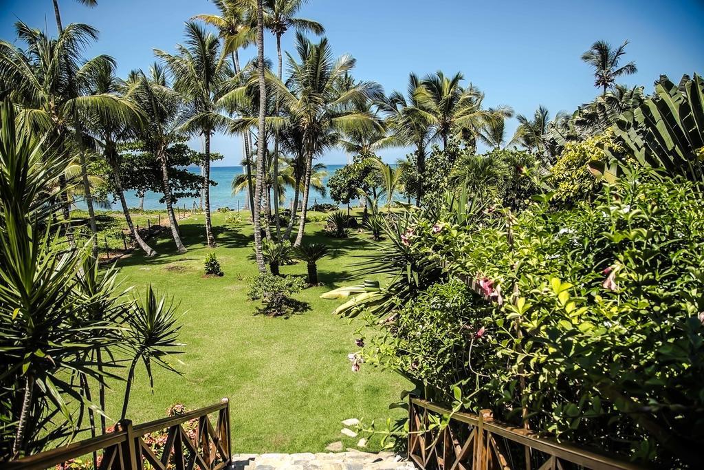 Jasmine La Playita - Ocean Front Apartment Las Galeras Exterior photo